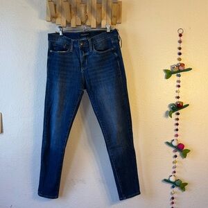 Banana Republic Blue Skinny Jeans size 27. EUC.